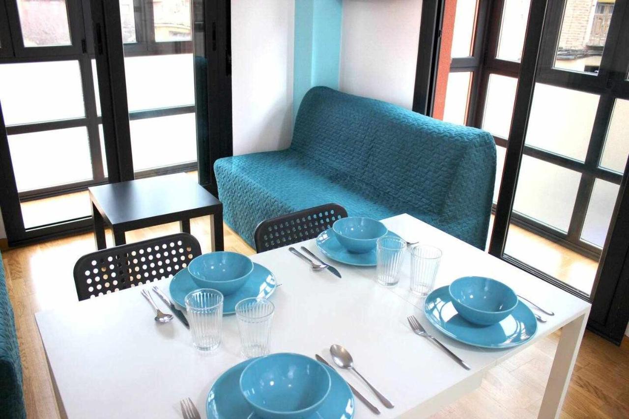 El Duplex Mas Centrico Del Humedo Desayuno Y Wifi Apartment Leon Exterior photo